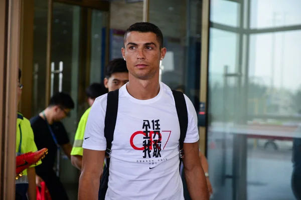 Portuguese Football Player Cristiano Ronaldo Juventus Pictured Taking Private Plane — Stok fotoğraf