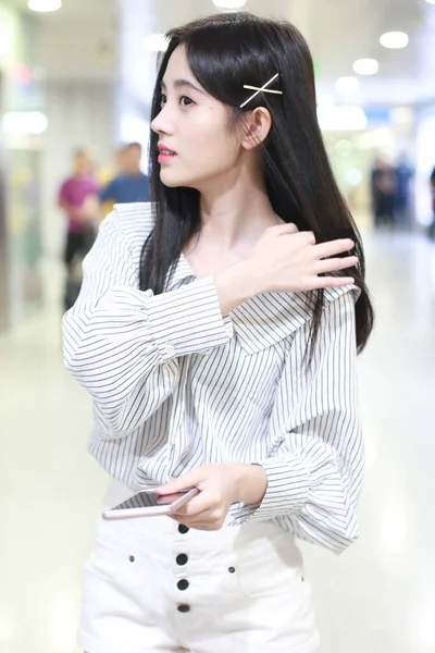 Chinese Singer Actress Jingyi Arrives Beijing Capital International Airport Beijing — Stock Photo, Image