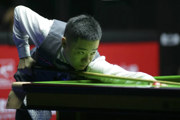 Yuan Sijun China Joga Tiro Para Ding Junhui China Sua — Fotografia de Stock