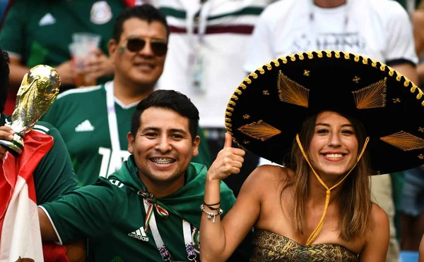Mexikanische Fans Rufen Vor Dem Achtelfinale Gegen Brasilien Während Der — Stockfoto