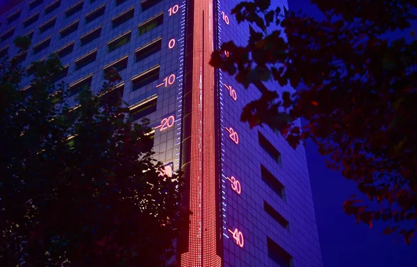 Thermometer Pictured Ade Storey Building Shenyang City Northeast China Liaoning — Stock Photo, Image