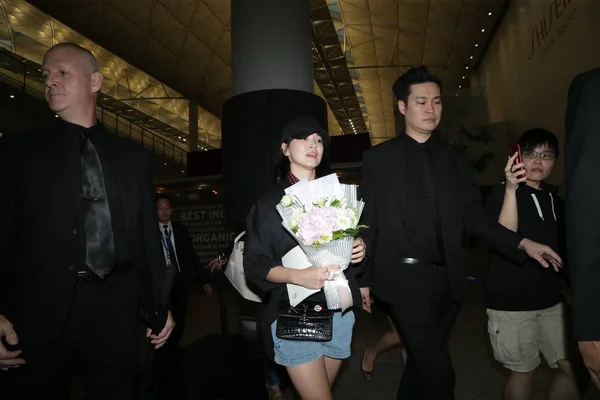 Південнокорейські Актриса Сон Зображений Міжнародного Аеропорту Гонконгу Після Посадки Гонконгу — стокове фото