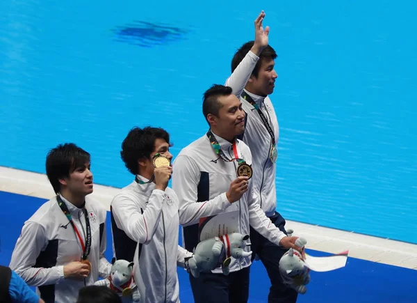 Médaillé Équipe Masculine Relais 4X100 Freestyle Japon Célèbre Après Avoir — Photo