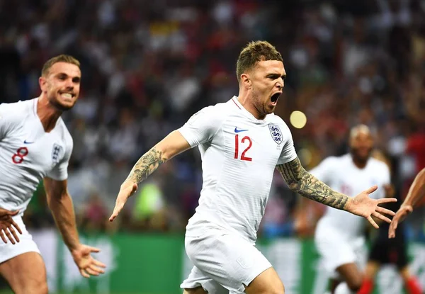 Kieran Trippier Prawo Anglia Świętuje Kolegami Drużyny Strzeleniu Gola Przez — Zdjęcie stockowe