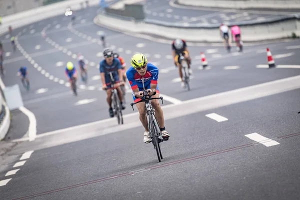 Triatletas Compiten Carrera Ciclista Durante 2018 Ironman Qujing Ciudad Qujing — Foto de Stock