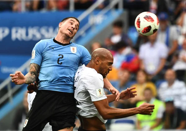 José Maria Gimenez Top Uruguai Lidera Bola Contra Jogador França — Fotografia de Stock