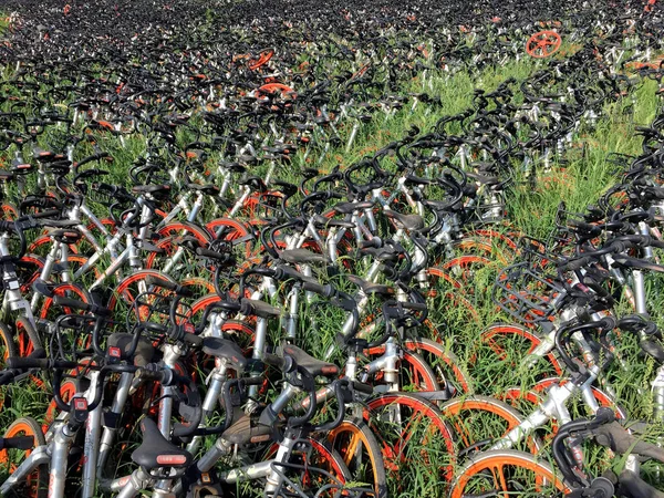 Havadan Görünümde Çin Bisiklet Paylaşım Hizmeti Mobike Bisiklet Binlerce Wuhan — Stok fotoğraf