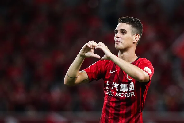 Calciatore Brasiliano Oscar Shanghai Sipg Festeggia Dopo Aver Segnato Gol — Foto Stock