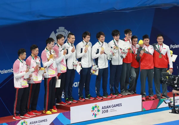 Medallista Plata Equipo Relevos Estilo Libre 4X100 Masculino China Equipo —  Fotos de Stock