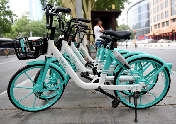 Qingju Shared Bicycles Own Bike Sharing Service Chinese Taxi Hailing — Stock Photo, Image