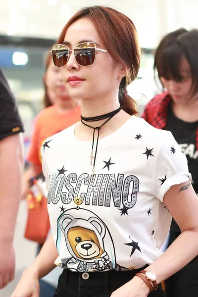 Taiwanesiska Sångerskan Jolin Tsai Anländer Beijing Capital International Airport Före — Stockfoto