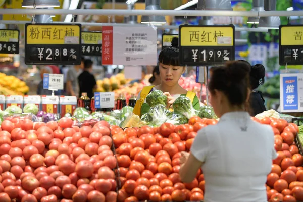 Klienci Sklep Dla Warzyw Supermarkecie Taiyuan Miasta Prowincji Shanxi Północnej — Zdjęcie stockowe