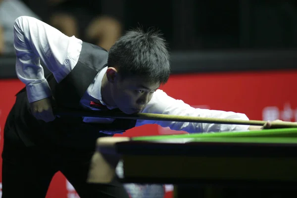 Kína Yuan Sijun Játszik Egy Lövés Ding Junhui Kína Első — Stock Fotó