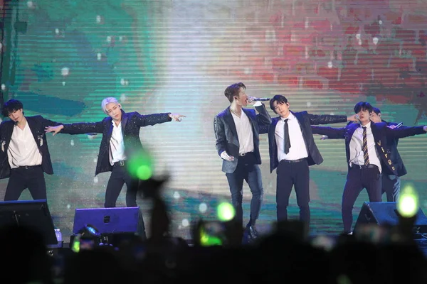 Miembros Boy Band Surcoreana Got7 Presentan Durante Concierto Got7 2018 — Foto de Stock