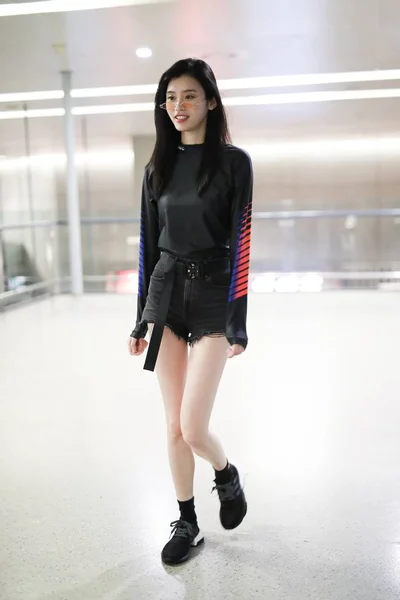 Chinese Model Mengyao Better Known Ming Pictured Airport Shanghai China — Stock Photo, Image