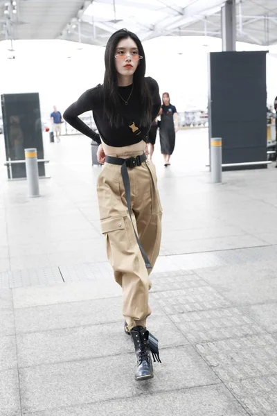 Modelo Chino Mengyao Más Conocido Como Ming Representa Aeropuerto Shanghai — Foto de Stock