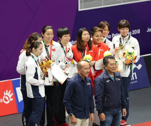 Gauche Droite Médaillé Argent Équipe Japon Médaillé Équipe Chine Les — Photo