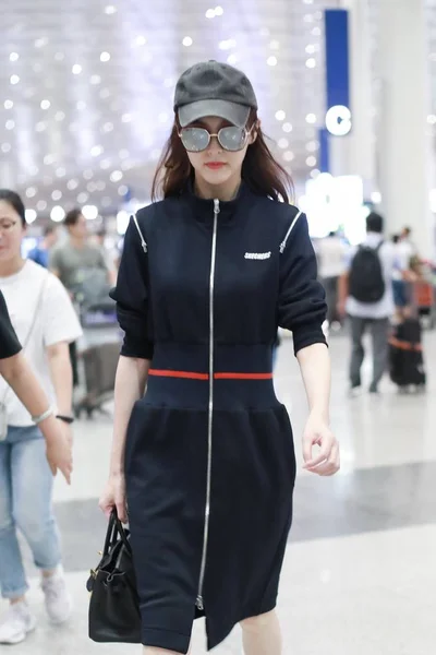 Atriz Chinesa Tiffany Tang Tang Yan Retratada Aeroporto Internacional Capital — Fotografia de Stock