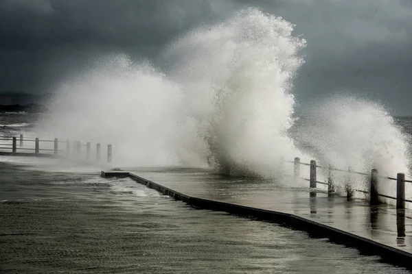 Enorma Vågor Från Tidvattens Borrning Orsakad Typhoon Yagi Den Typhoon — Stockfoto