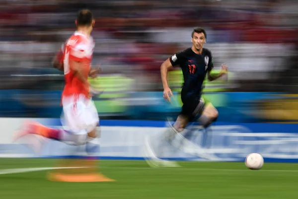 Mario Mandzukic Horvátország Dribbles Labdát Oroszország Ellen Negyeddöntő Mérkőzés Során — Stock Fotó