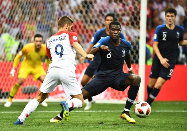 Paul Pogba França Certo Desafia Andrej Kramaric Croácia Sua Partida — Fotografia de Stock