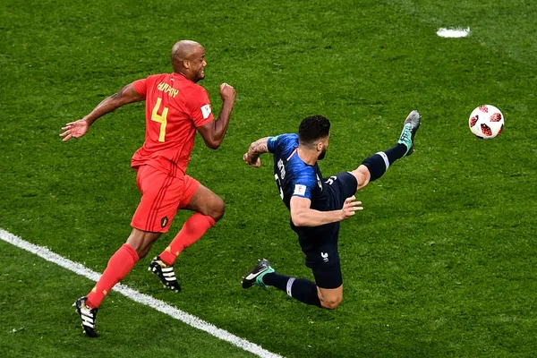 벨기에의 Vincent Kompany 올리비에 Giroud의 프랑스는 2018 Fifa 월드컵 러시아 — 스톡 사진