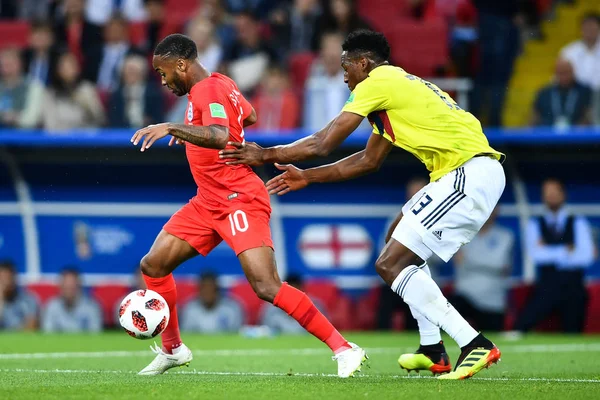 Yerry Mina Columbia Right Challenges Raheem Sterling England Match 2018 — Stock Photo, Image