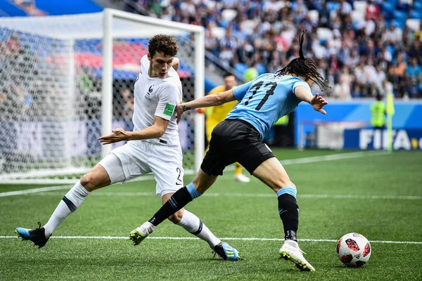 Diego Laxalt Right Uruguay Passes Ball Benjamin Pavard France Quarterfinal — Stock Photo, Image