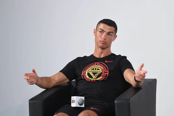 Jogador Futebol Português Cristiano Ronaldo Juventus Assiste Uma Entrevista Durante — Fotografia de Stock