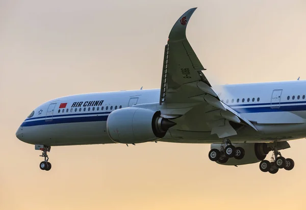 Avión Airbus A350 900 Air China Aterriza Aeropuerto Internacional Beijing — Foto de Stock