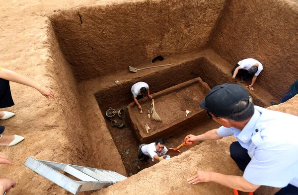 Китайские Археологи Раскопали Гробницу Комплекса Гробницы Деревне Шаншихе Датируемую Ранней — стоковое фото
