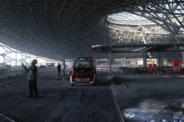Китайские Рабочие Трудятся Строительной Площадке Главного Терминала Совместно Спроектированного Иракско — стоковое фото
