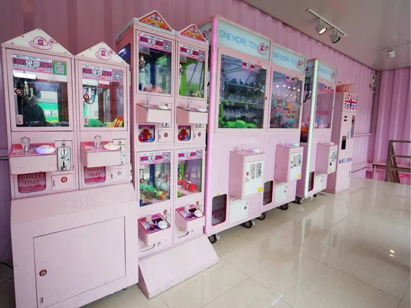 View Toy Grabbing Machines Container Made House Nanhai Vanke Plaza — Zdjęcie stockowe