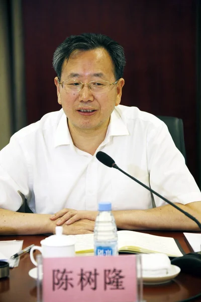 2016年6月21日 时任安徽省副省长的陈树龙在中国东部安徽省淮北市举行的会议上发表讲话 — 图库照片