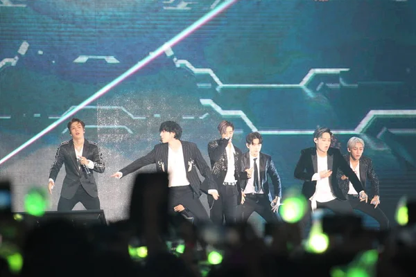 Miembros Boy Band Surcoreana Got7 Presentan Durante Concierto Got7 2018 — Foto de Stock