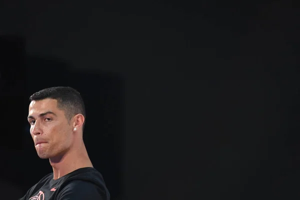 Futbolista Portugués Cristiano Ronaldo Del Juventus Asiste Una Entrevista Durante —  Fotos de Stock
