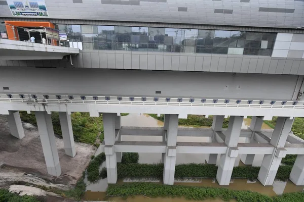 Vista Estação Metrô Sobre Água Estação Metrô Liujiaping Construída Sobre — Fotografia de Stock