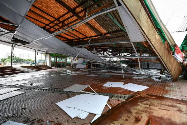 Rooftop Buildings Damaged Strong Wind Caused Typhoon Mangkhut 22Nd Typhoon — Stock Photo, Image