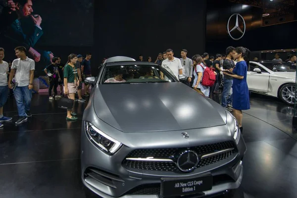 Mercedes Benz All New Cls Coupe Edition Zobrazen Displeji Během — Stock fotografie