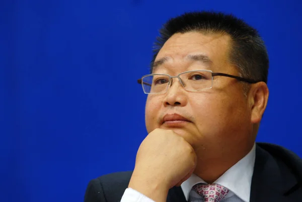 Jinglin Następnie Asystent Chińskiego Ministra Finansów Bierze Udział Konferencji Prasowej — Zdjęcie stockowe