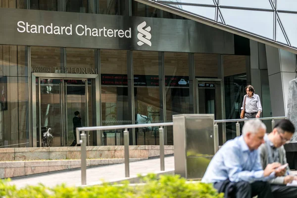 Kilátás Egyik Ága Londoni Tőzsdén Jegyzett Standard Chartered Bank Hong — Stock Fotó