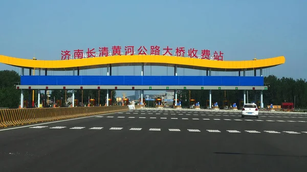 Çin Doğusundaki Shandong Eyaletindeki Changqing Yellow River Otoyolu Köprüsü Girmek — Stok fotoğraf