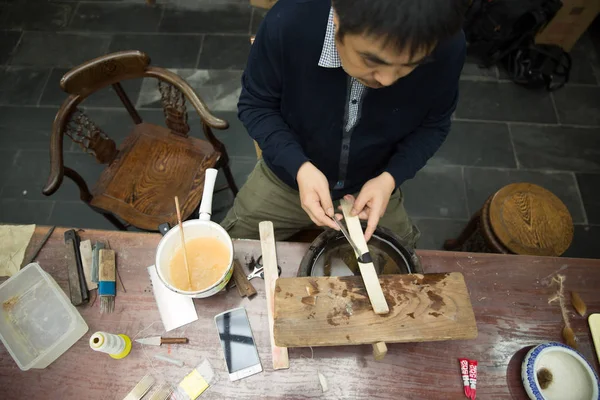 Yang Wen Inheritor Huizhou Technik Produkcji Pędzla Atramentem Sprawia Pędzel — Zdjęcie stockowe