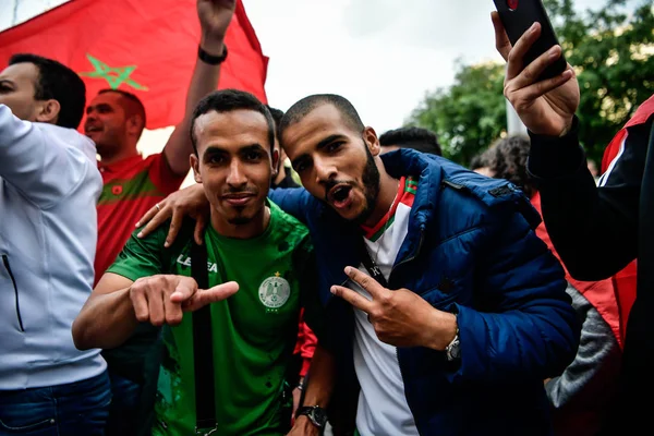 Einheimische Fußballfans Und Touristen Aus Aller Welt Nehmen Einer Feier — Stockfoto