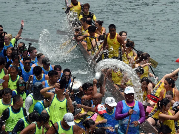 Participantes Competem Uma Corrida Barco Dragão Realizada Para Celebrar Dragon — Fotografia de Stock