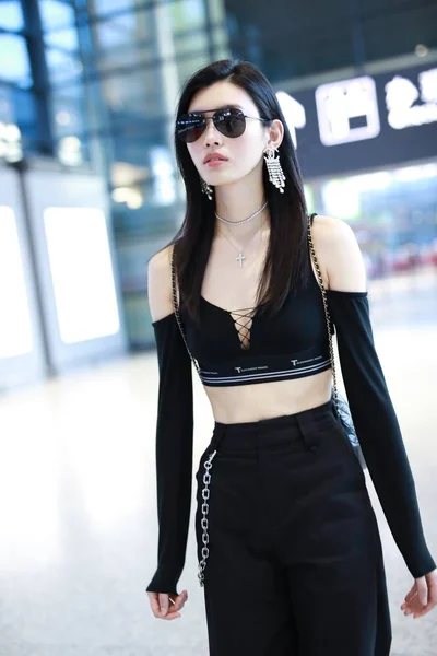 Chinees Model Mengyao Beter Bekend Als Ming Afgebeeld Een Luchthaven — Stockfoto