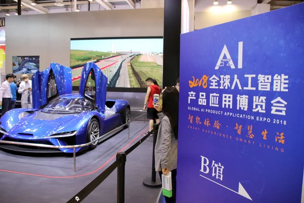 Egy Intelligens Autó Jelenik Meg Global Termékalkalmazás Expo 2018 Suzhou — Stock Fotó