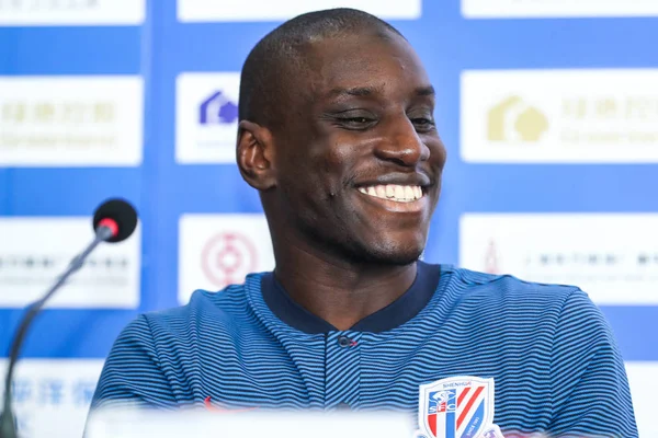 Attaccante Senegalese Demba Shanghai Shenhua Partecipa Una Conferenza Stampa Shanghai — Foto Stock