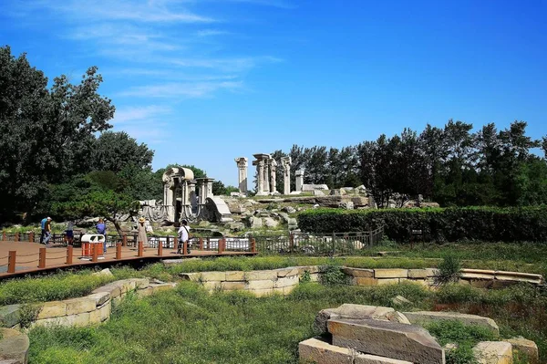 Les Travailleurs Chinois Renforcent Les Ruines Yuanying Guan Immense Ocean — Photo