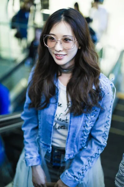 Modella Attrice Taiwanese Lin Chi Ling Fotografata All Aeroporto Internazionale — Foto Stock